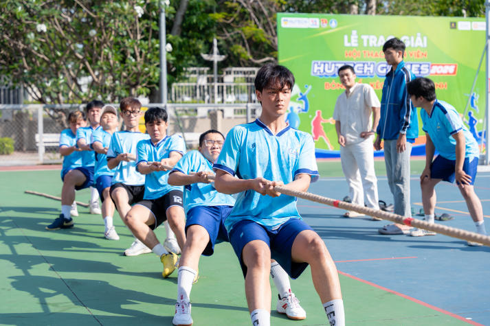 “Đặt lịch” tỏa sáng cùng loạt sân chơi tài năng, phong trào tại HUTECH 129