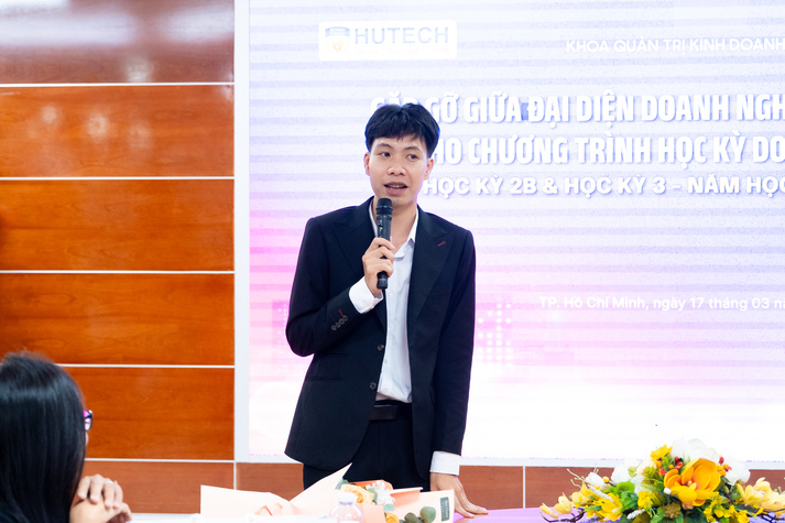 Học kỳ doanh nghiệp: “đường băng” để sinh viên Quản trị kinh doanh tăng tốc vào môi trường làm việc thực tế 44