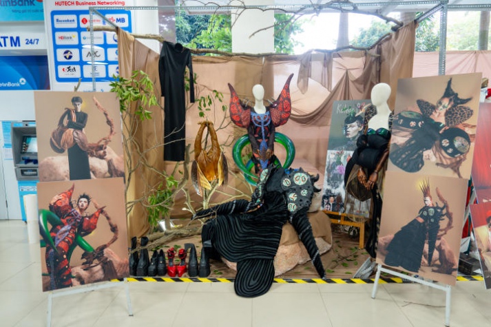 [Video] Đem bọ cánh cứng và người vô gia cư vào đồ án tốt nghiệp, 02 sinh viên ngành Thiết kế thời trang HUTECH “cán đích” thủ khoa và á khoa 63