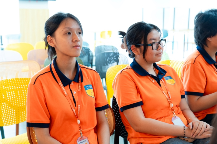 Sinh viên Ngôn ngữ Anh HUTECH mở rộng định hướng nghề qua trải nghiệm tại Vietnam Concentrix Services 54