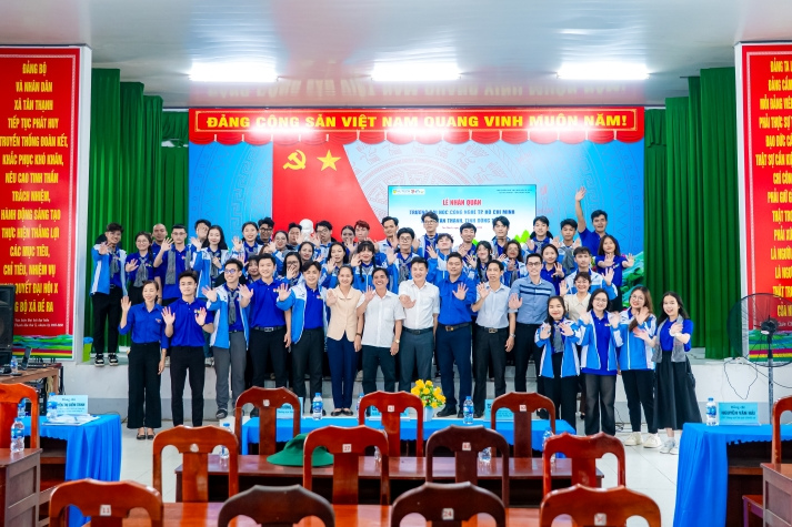 Sôi nổi hoạt động ngay sau Lễ ra quân Mùa hè xanh HUTECH 2025 87