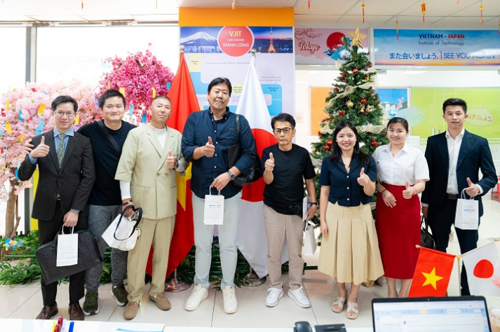Nhiều doanh nghiệp Nhật Bản đến thăm và làm việc tại HUTECH, tăng cường cơ hội việc làm khối ngành Kỹ thuật - Công nghệ 49