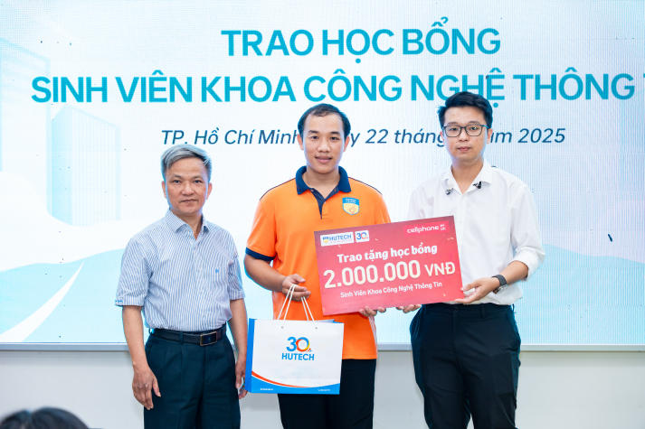 Sinh viên Công nghệ thông tin “bắt sóng” AI: Làm việc nhóm thông minh thời 4.0 26