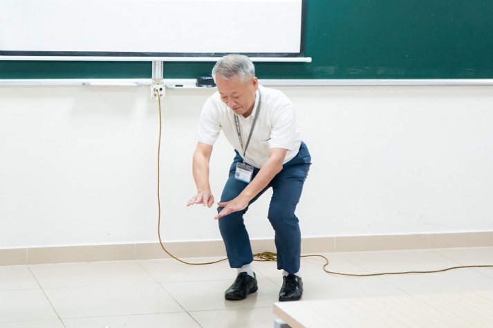 Rung chuông vàng “Nihongo step by step”: Sân chơi ngôn ngữ hấp dẫn cho sinh viên VJIT 48