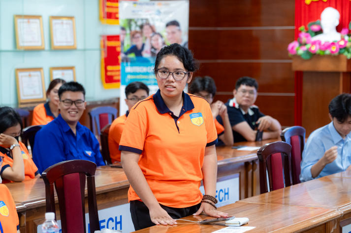 Sinh viên HUTECH học cách thấu hiểu, yêu thương bản thân tại chương trình HUTECH Beside You 93