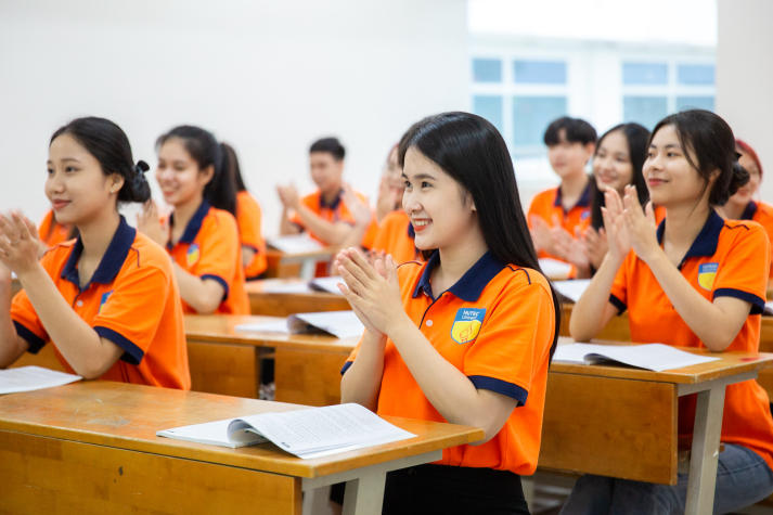 Khối ngành Luật - Tâm lý học HUTECH xét học bạ từ 18 điểm, học phí khoảng 11 triệu/kỳ 39