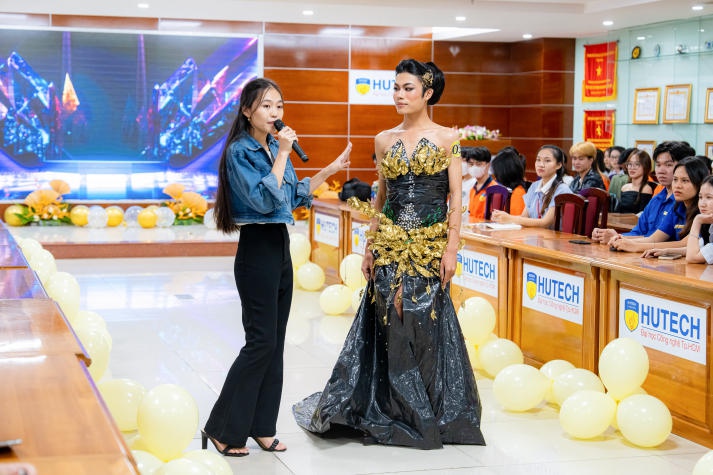Mãn nhãn với loạt thiết kế độc đáo tại vòng Chung kết cuộc thi thời trang tái chế của Khoa Quản trị kinh doanh HUTECH 69