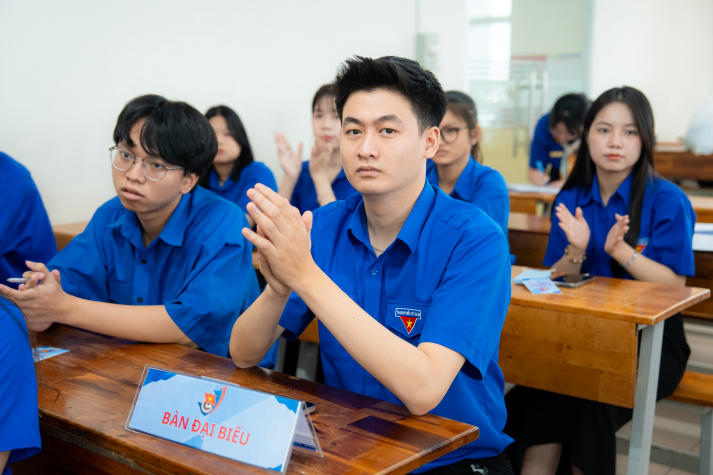 Đoàn Khoa Tài chính - Thương mại vững bước nhiệm kỳ mới với tinh thần “Đoàn kết - Tiên phong - Khát vọng - Hoài bão” 67