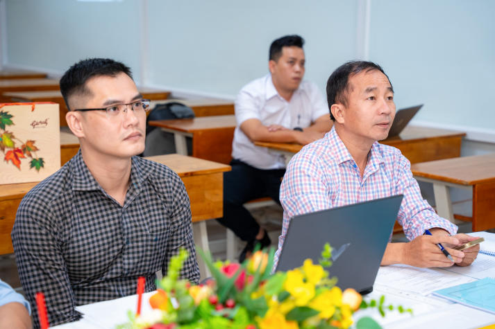 Nâng tầm dây chuyền thông minh và năng lượng mới qua các luận văn/đề án Thạc sĩ ngành Kỹ thuật cơ điện tử 25