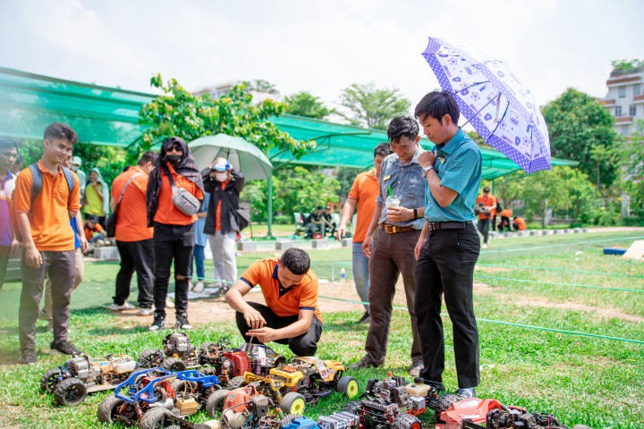 Sinh viên Viện Kỹ thuật chinh phục đường đua “Racing HUTECH” lần VI đầy gay cấn 118