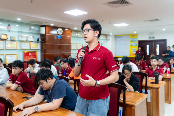 Sinh viên I-HUTECH nhận diện nội lực, định hình tương lai từ những câu chuyện nghề nghiệp thực tế 92