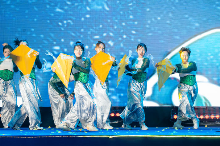 [Ảnh] Những khoảnh khắc vỡ òa cảm xúc tại Chung kết HUTECH’s Got Talent 2026 145