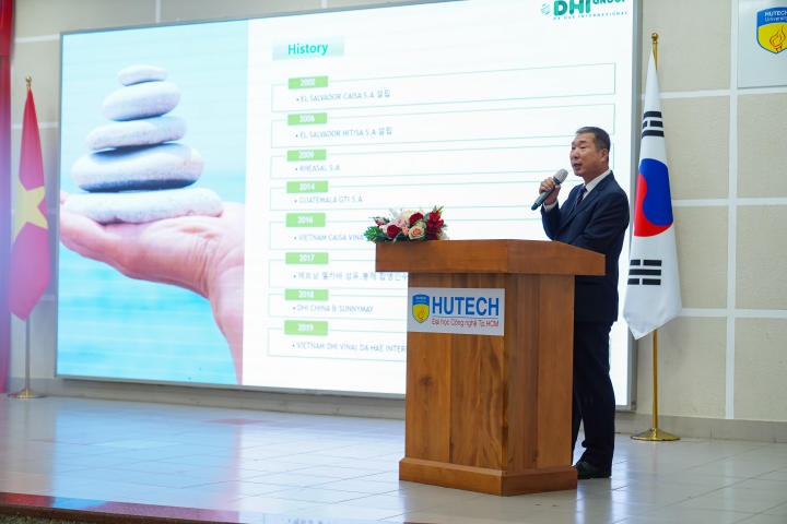 Sinh viên HUTECH tìm hiểu về sức mạnh mềm trong quan hệ Việt - Hàn và văn hóa doanh nghiệp Hàn Quốc 62