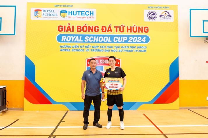 HUTECH lên ngôi Vô địch Giải bóng đá Tứ Hùng Royal School Cup 2024 183