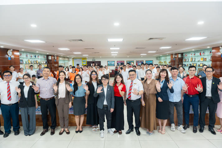 Phỏng vấn trực tiếp cùng doanh nghiệp, HUTECH-ers mở rộng cơ hội việc làm ngay từ giảng đường 84