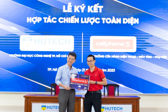 Khoa Công nghệ thông tin HUTECH tổng kết phong trào sinh viên và phát động phong trào năm học 2023-2024 82