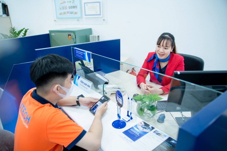 Sinh viên Khoa Luật tham quan thực tế tại Ngân hàng Bản Việt 23