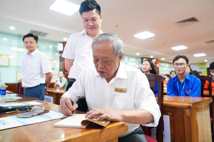 Sinh viên VJIT học tập và làm theo tư tưởng, đạo đức, phong cách của Chủ tịch Hồ Chí Minh 143