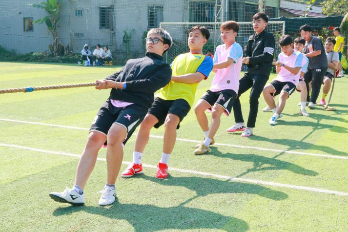 Hơn 400 vận động viên VJIT khí thế bước vào Lễ khai mạc Olympic 2025 47