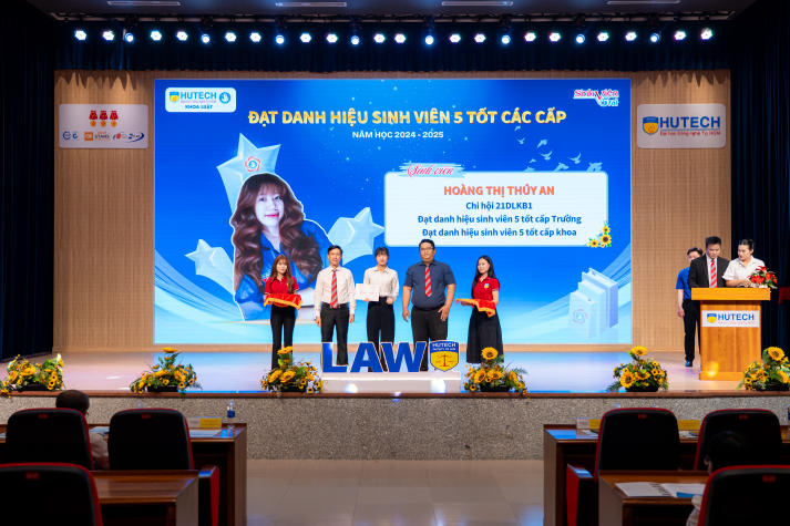 Vinh danh nỗ lực sinh viên Khoa Luật HUTECH, khởi động phong trào năm học mới  2025-2026 38
