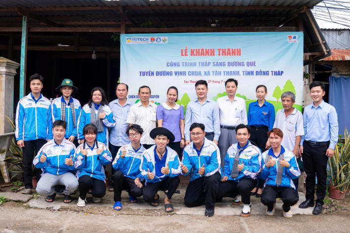 TS. Huỳnh Ngọc Anh gửi gắm kỳ vọng về thế hệ sinh viên bản lĩnh, sáng tạo và giàu khát vọng cống hiến 39