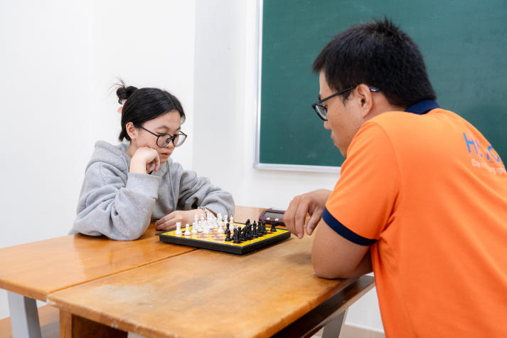 Hơn 200 vận động viên Khoa Trung Quốc học bùng nổ khát vọng bứt phá tại hội thao 60