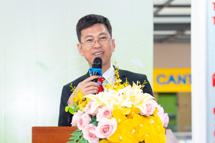 [Video] Sinh viên Viện Khoa học Ứng dụng trình làng dự án, săn việc tại Ngày hội kết nối doanh nghiệp 2025