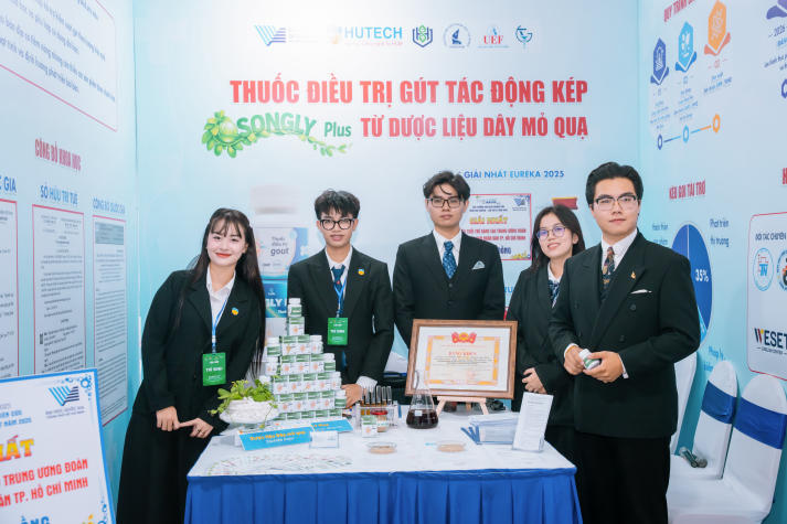Sinh viên HUTECH giành giải Nhì SV Startup 2026 với dự án dược liệu giàu tiềm năng 36