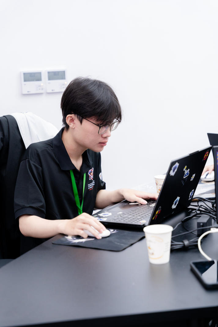 Năng lực - tốc độ - bản lĩnh: Sinh viên Khoa CNTT tỏa sáng tại cuộc thi Sinh viên An ninh mạng 2025 32