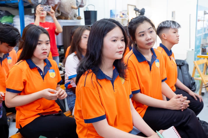 Sinh viên ngành Thương mại điện tử tìm hiểu thị trường thực tiễn tại Công ty AKUBA 51