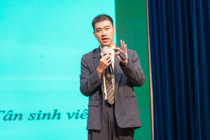 Tân sinh viên I-HUTECH định hình lộ trình tiếng Anh ngay từ những ngày đầu 56