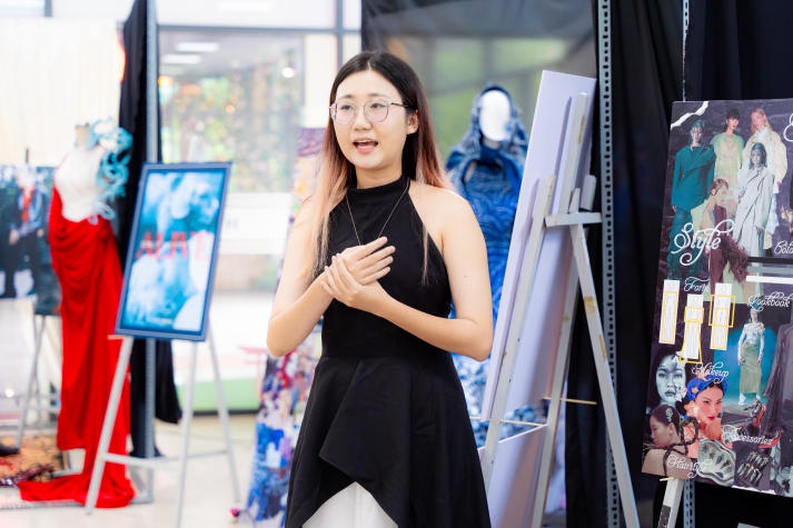 [Video] Sinh viên Thiết kế thời trang HUTECH “trình làng” loạt đồ án tốt nghiệp với nhiều ý tưởng độc đáo 49