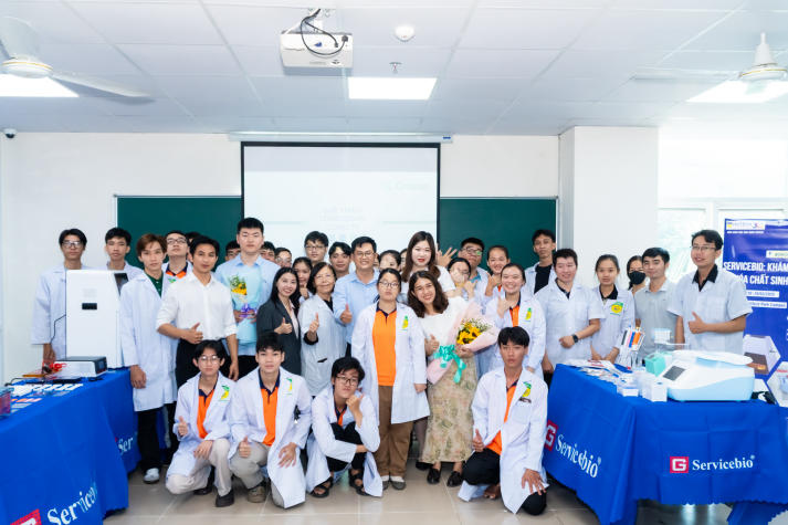Sinh viên Công nghệ sinh học nâng cao trải nghiệm thực tế công nghệ sinh học phân tử 86
