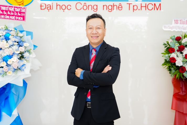 [HUTECH 30 năm] Tôi và những dấu chân trên hành trình 30 năm HUTECH 9