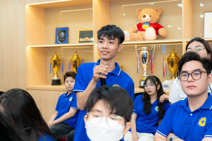 Sinh viên hào hứng “định hình ý tưởng” tại cuộc thi Thiết kế mô hình cơ thể học Thú y lần IV 89