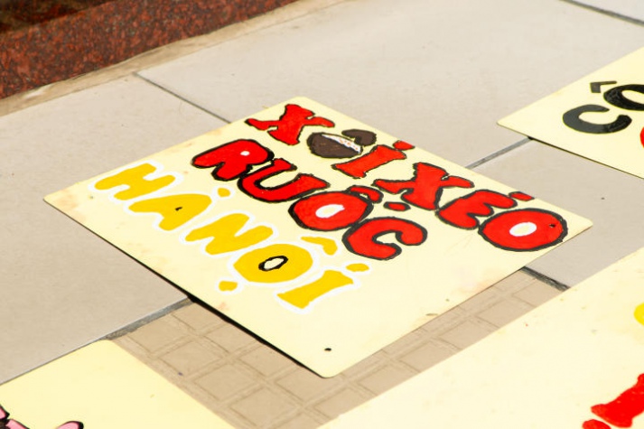 Sinh viên HUTECH tự tay thực hiện Dự án cộng đồng ý nghĩa “Tô màu bảng hiệu, kết nối yêu thương” 67