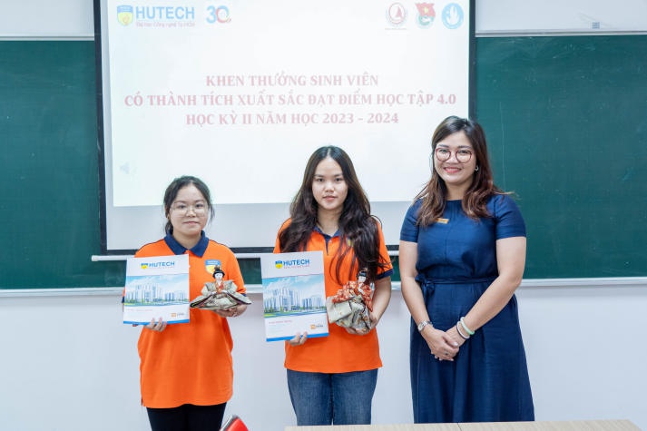 Khoa Nhật Bản học HUTECH tổ chức Hội nghị tổng kết và Phát động phong trào sinh viên năm học 2024-2025 24