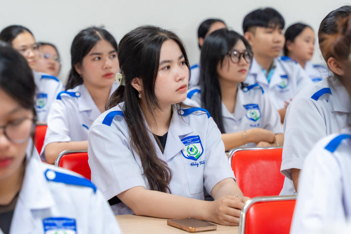 Sinh viên Điều dưỡng - Kỹ thuật y học sẵn sàng bước vào học kỳ bệnh viện 44