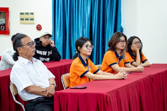 Số hoá Bảo tàng Hồ Chí Minh: Trải nghiệm độc đáo của sinh viên ngành Nghệ thuật số HUTECH 11