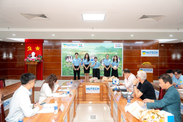 International experts share startup insights to help HUTECH students strengthen their entrepreneurial mindset 73