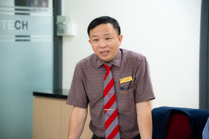 NCS Đinh Hoàng Anh Tuấn bảo vệ Luận Án Tiến sĩ cấp Trường tại HUTECH 54