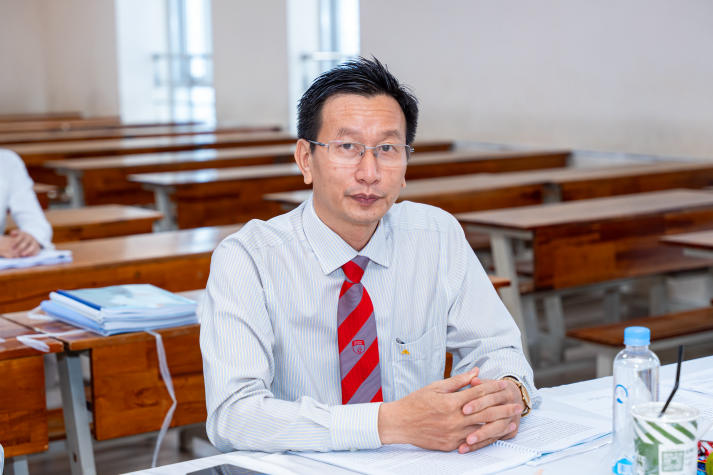 Kết tinh tri thức, giải mã thị trường qua từng luận văn/đề án Thạc sĩ ngành Kế toán, Tài chính - Ngân hàng tại HUTECH 42