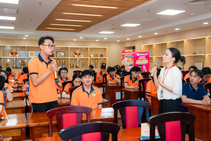 Sinh viên Viện Khoa học Ứng dụng rèn kỹ năng viết CV, sẵn sàng chinh phục nhà tuyển dụng 111