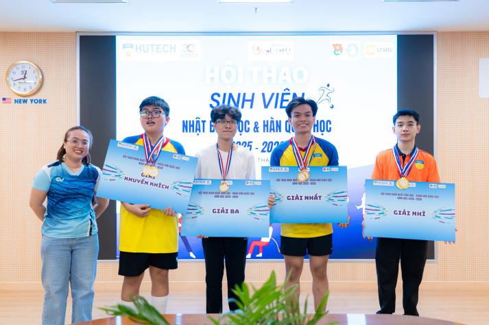 Sinh viên Nhật Bản học, Hàn Quốc học HUTECH “cháy” hết mình tại hội thao, lan tỏa tinh thần đoàn kết 91