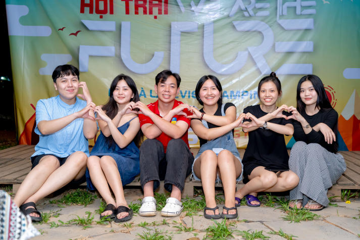 Hội trại “We Are The Future” - Dấu ấn tuổi trẻ Khoa Khoa học Xã hội và Quan hệ Công chúng 99