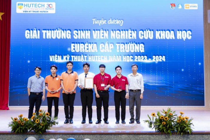 Viện Kỹ thuật tổng kết và phát động phong trào sinh viên năm học 2024-2025 73