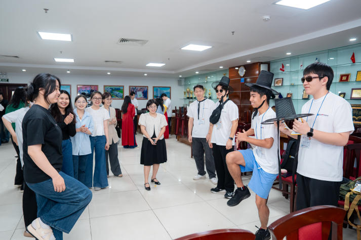 HUTECH 2025 Comprehensive Internationalization: A Strategic Step in Education and Global Integration 126