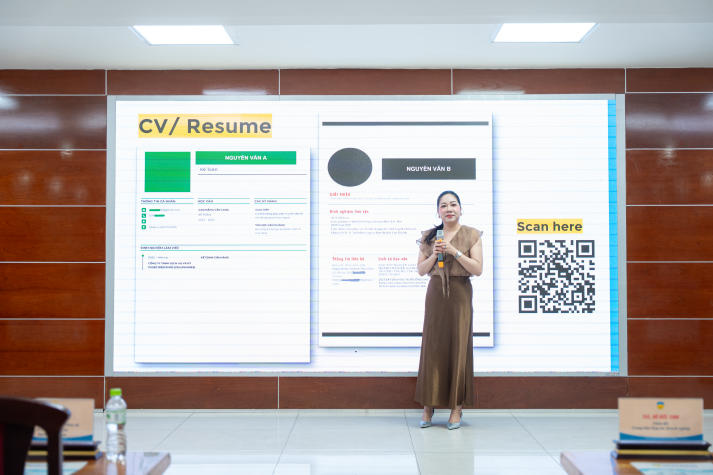 Phỏng vấn trực tiếp cùng doanh nghiệp, HUTECH-ers mở rộng cơ hội việc làm ngay từ giảng đường 77