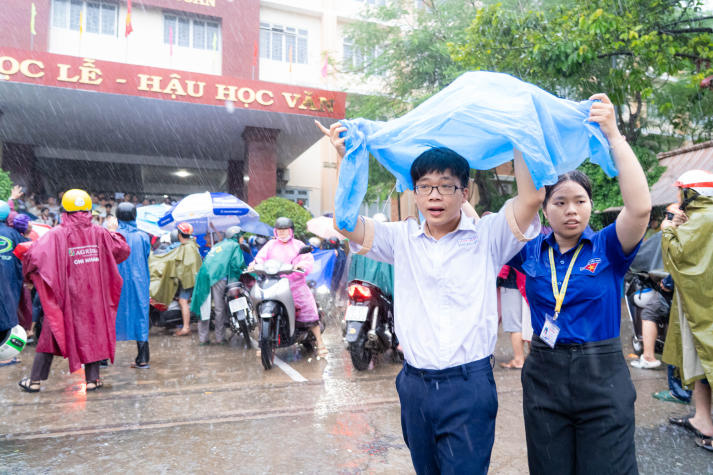 Tuổi trẻ HUTECH tiếp sức mùa thi 2025: Lan tỏa yêu thương, đồng hành cùng sĩ tử 73