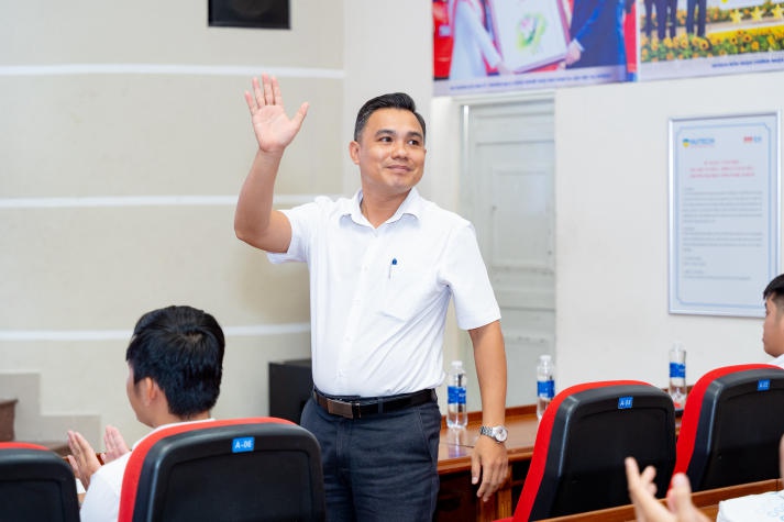 Viện Công nghệ Việt - Hàn HUTECH tuyên dương 357 sinh viên tiêu biểu HKI năm học 2023-2024 29